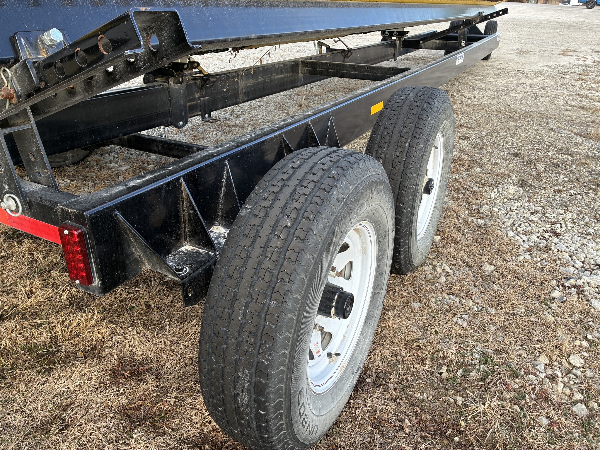 2019 Duo Lift DL37 Header Trailer