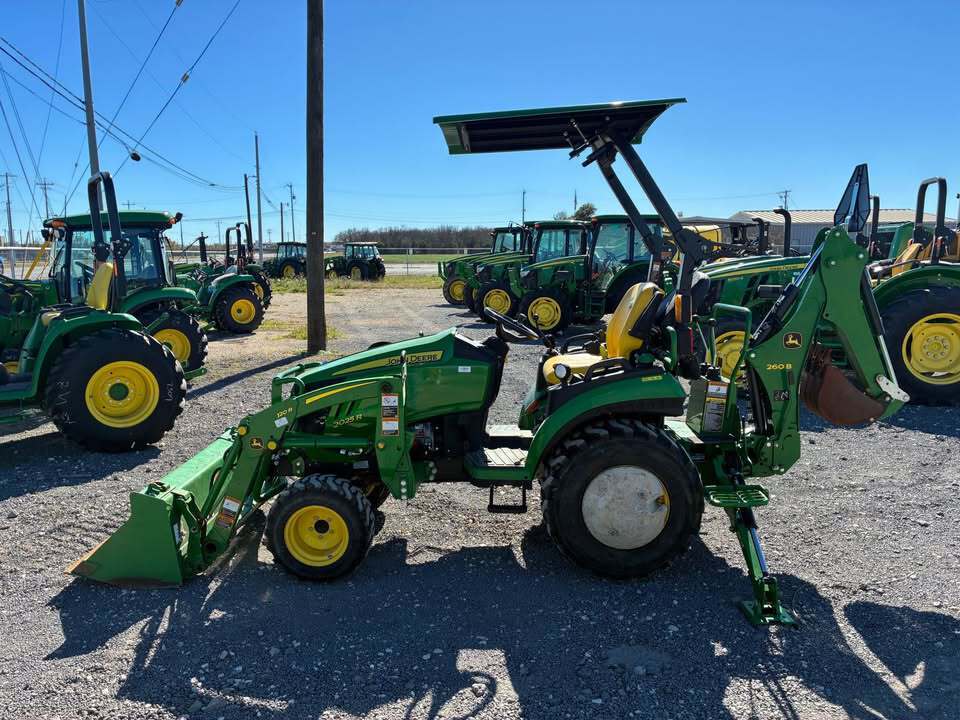 2023 John Deere 2025R Tractor