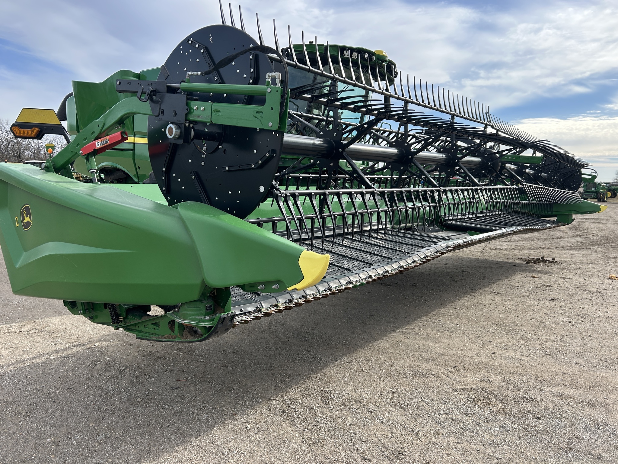 2024 John Deere HD35F Platform