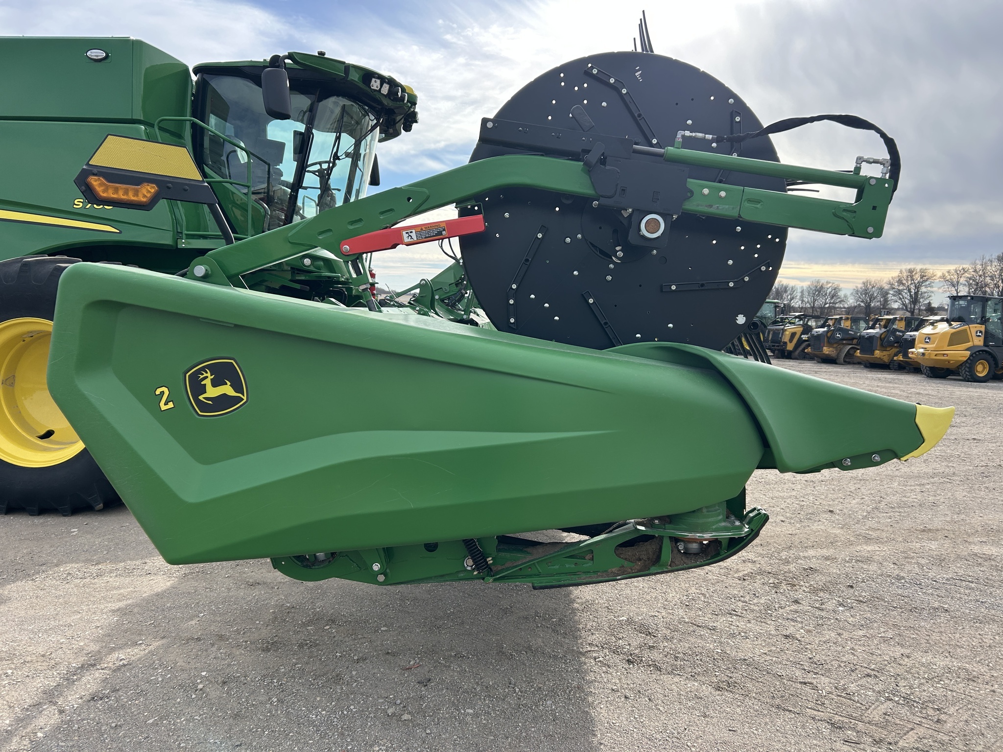 2024 John Deere HD35F Platform
