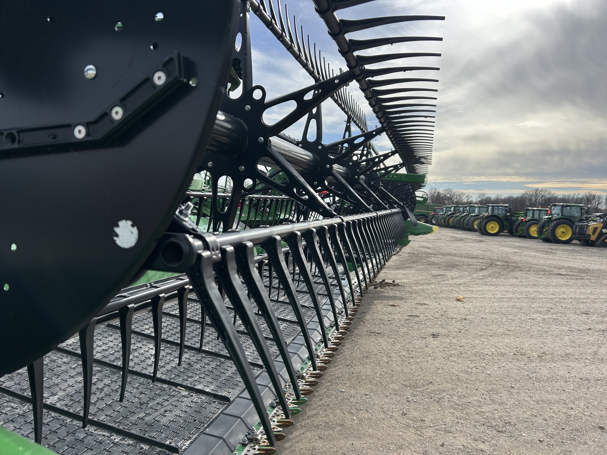 2024 John Deere HD35F Platform