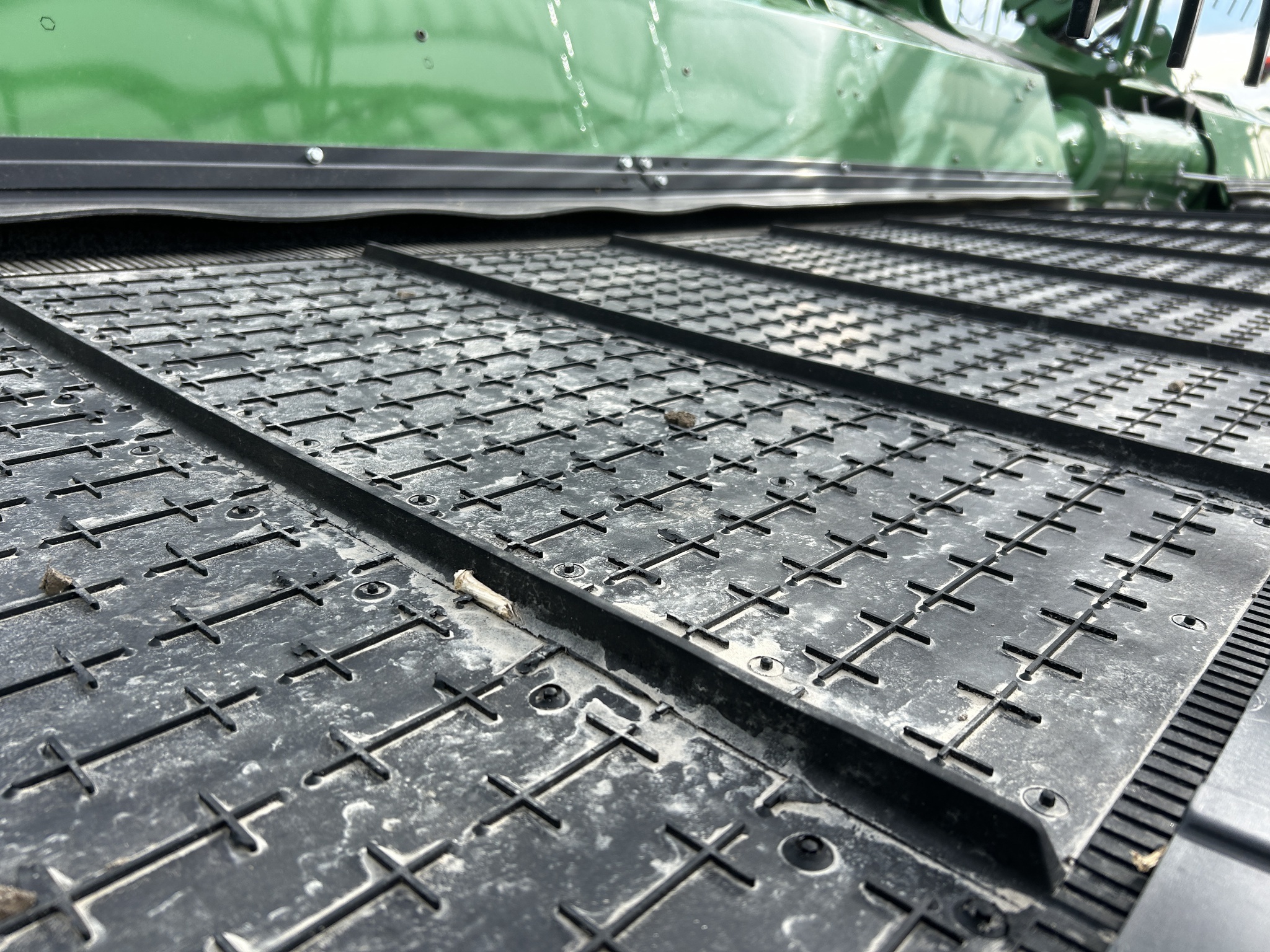 2024 John Deere HD35F Platform