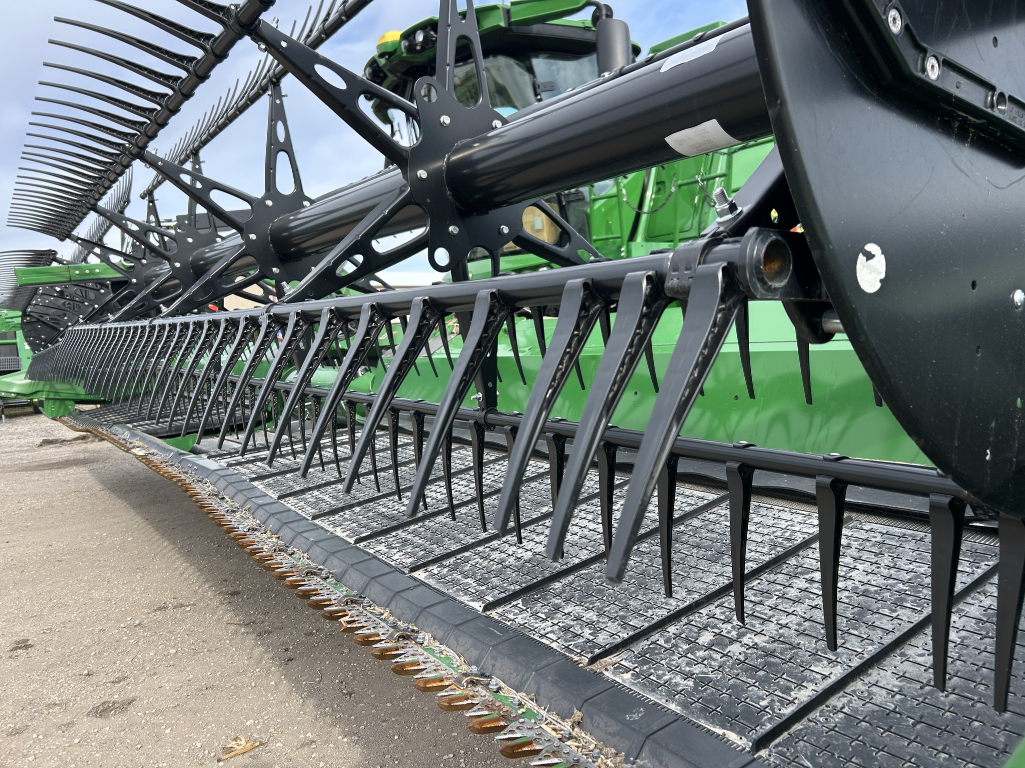 2024 John Deere HD35F Platform