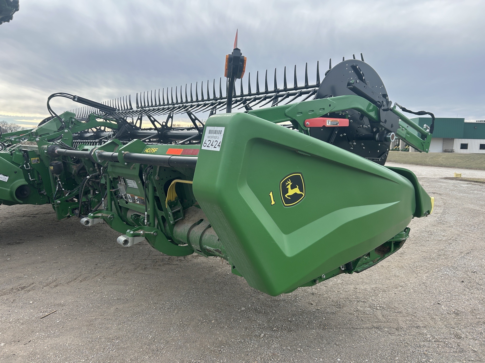 2024 John Deere HD35F Platform