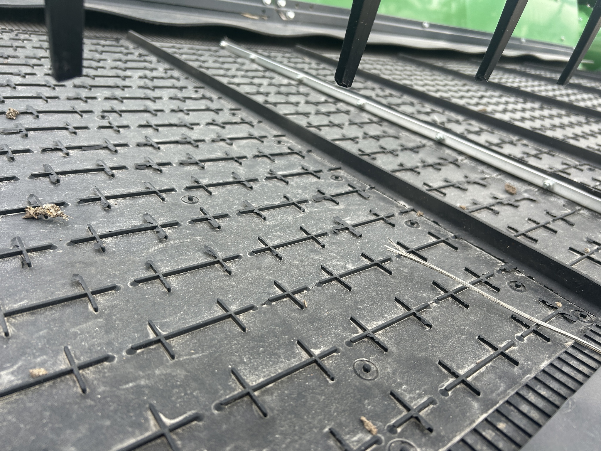 2024 John Deere HD35F Platform