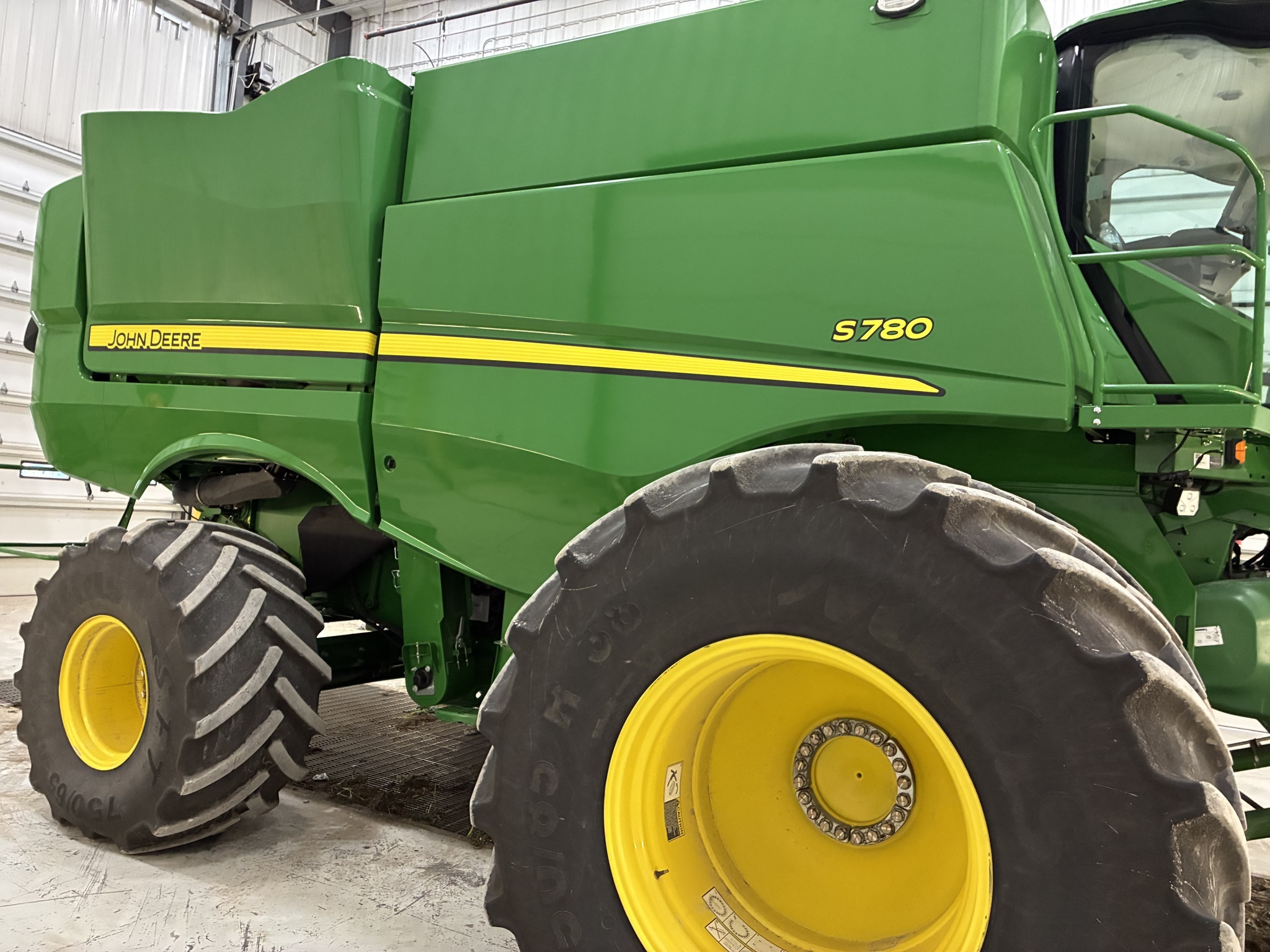 2023 John Deere S780 Combine