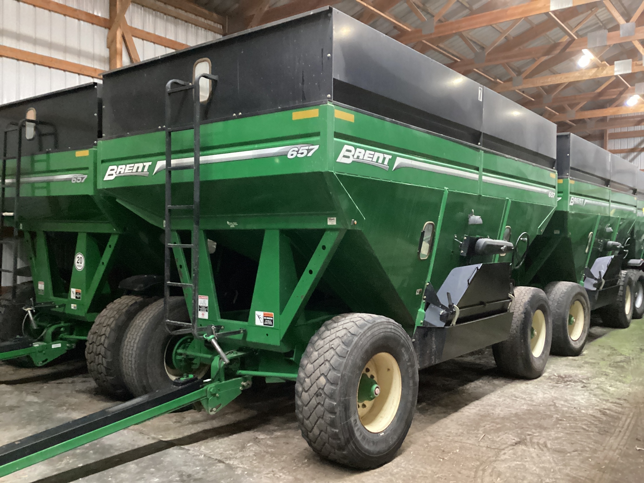 2013 Brent 657 Gravity Wagon