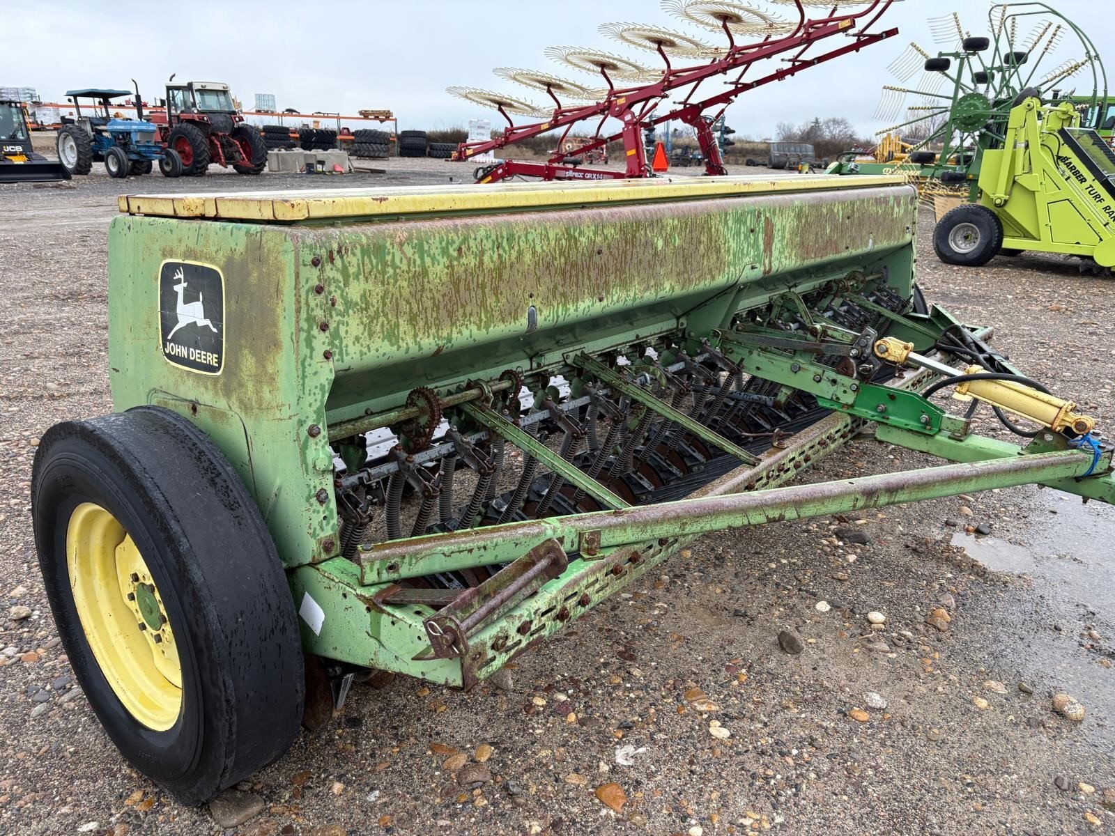1998 John Deere 8300 Drill