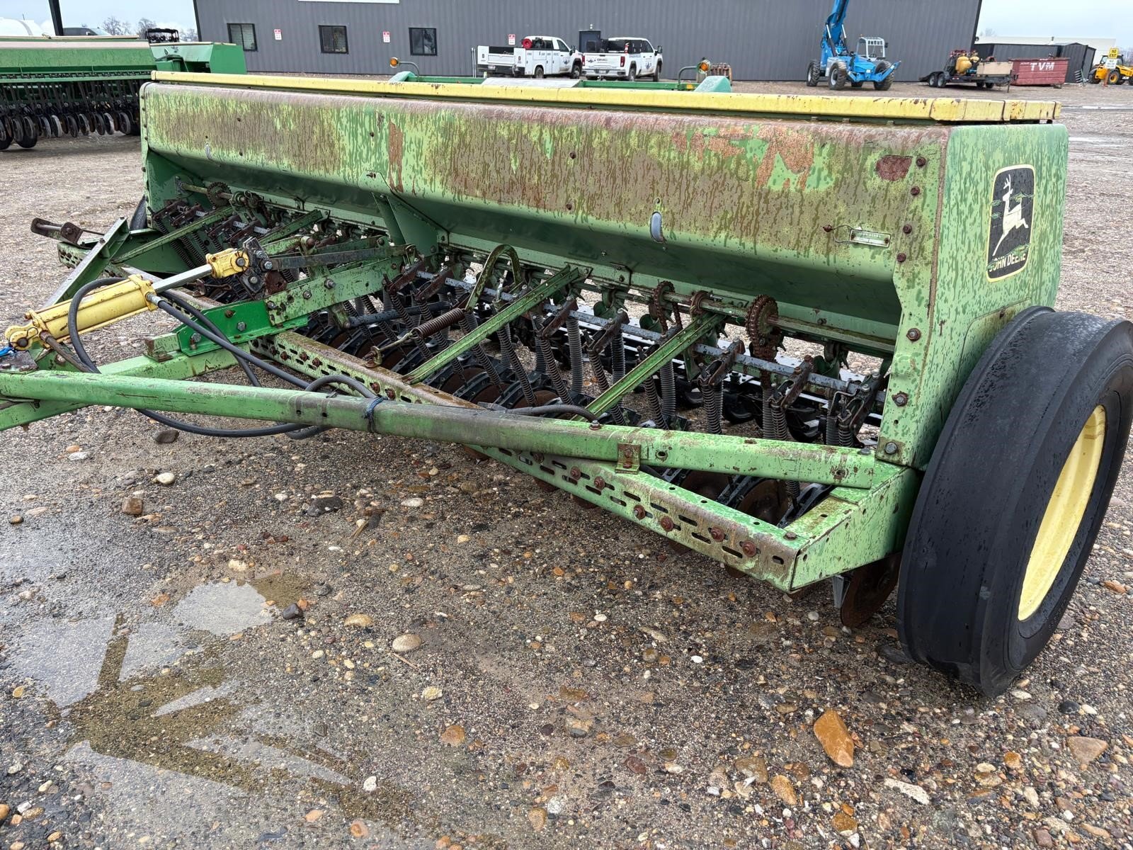 1998 John Deere 8300 Drill