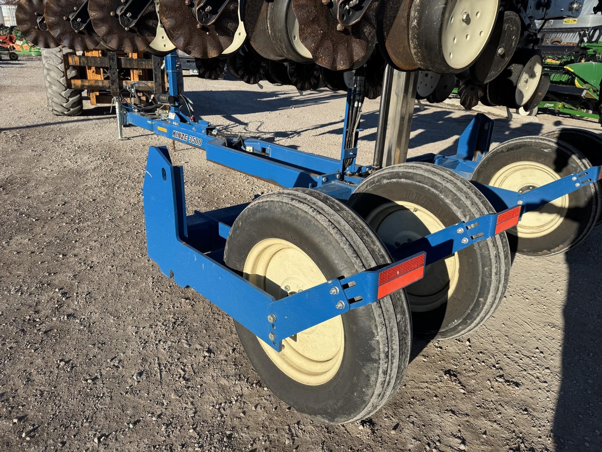 2013 Kinze 3500 Planter