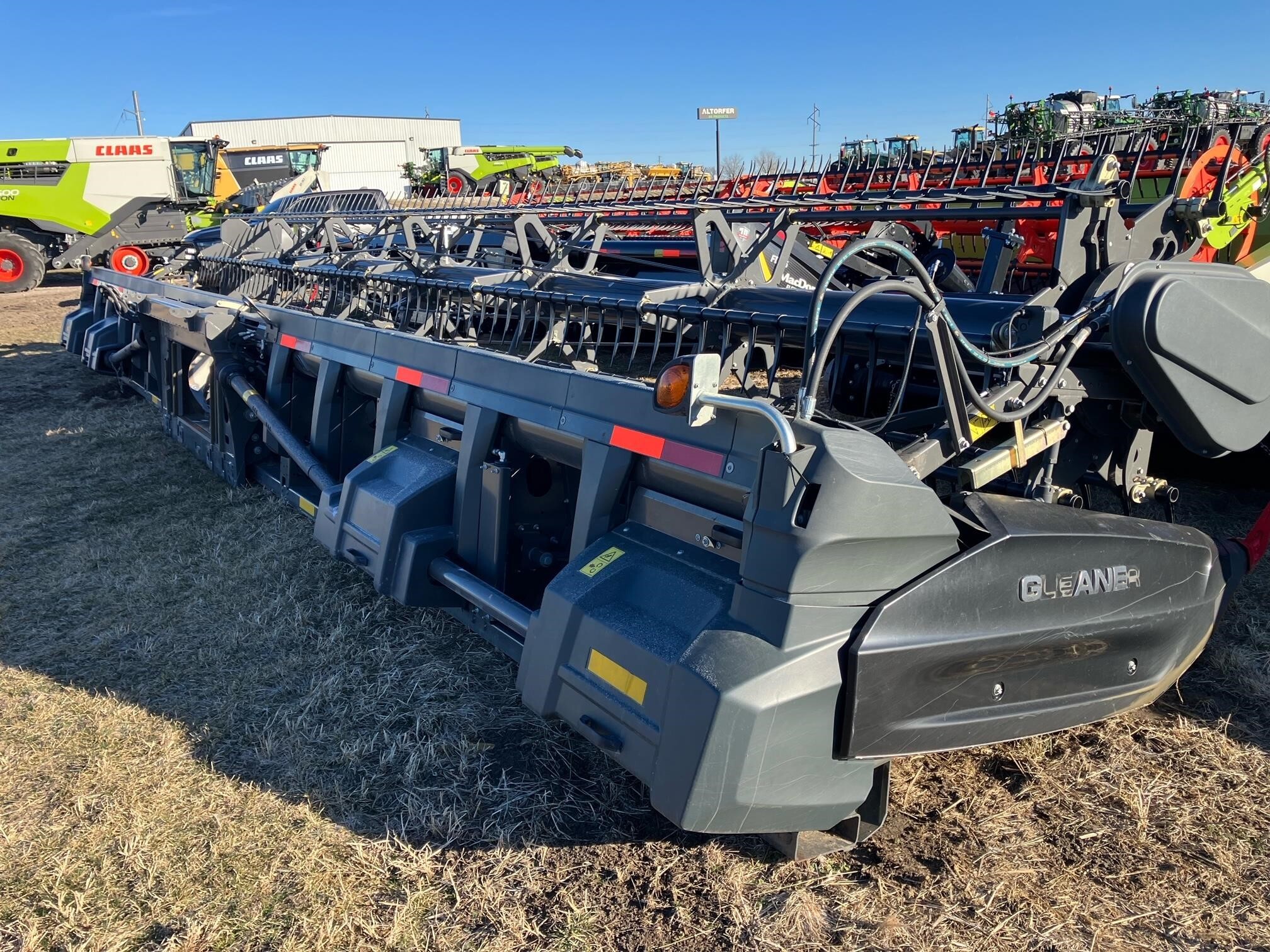 2023 Gleaner 9335 Platform