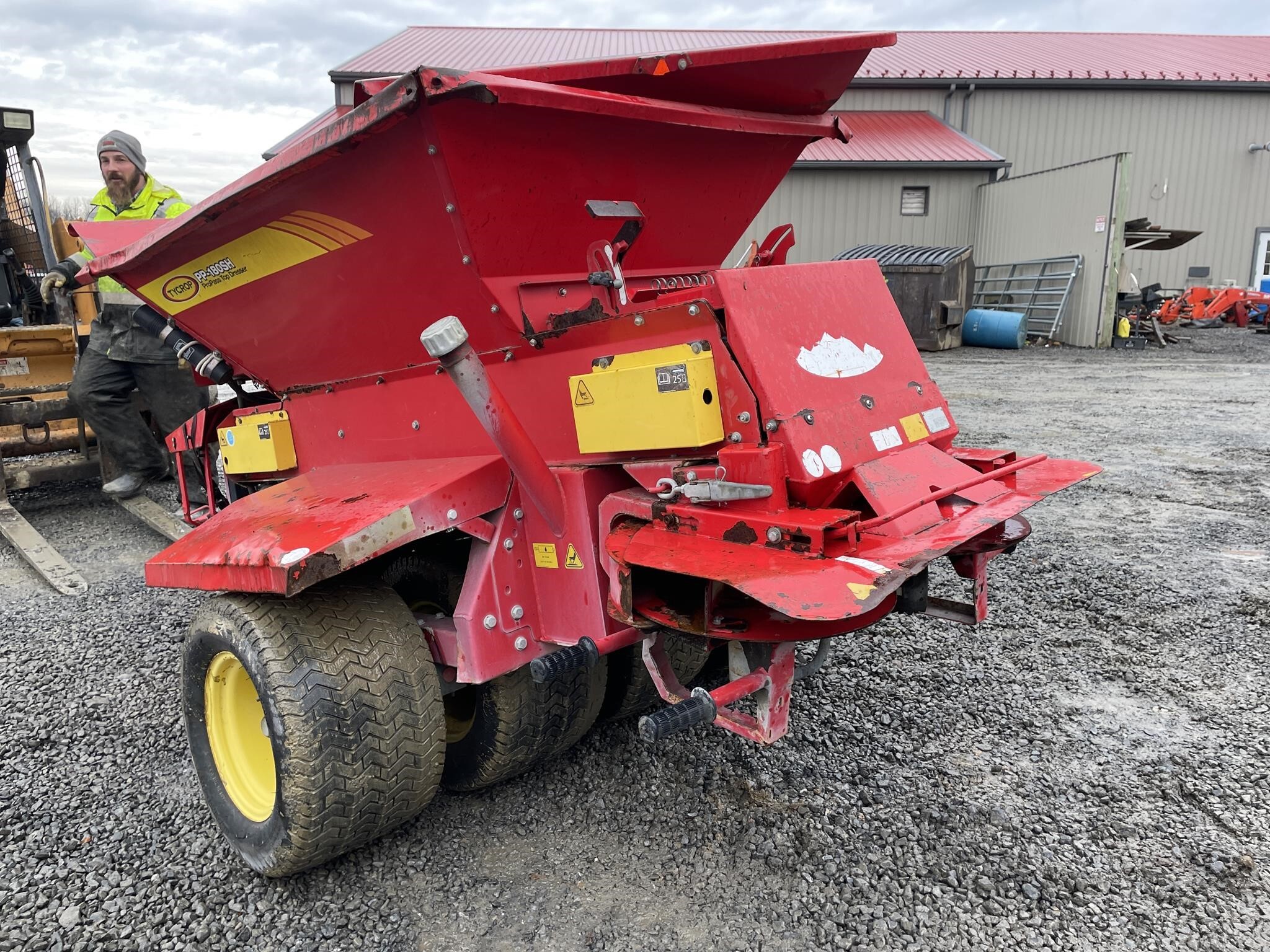 Tycrop ProPass 180 Pull-Type Fertilizer Spreader - $4,400 | Machinery Pete