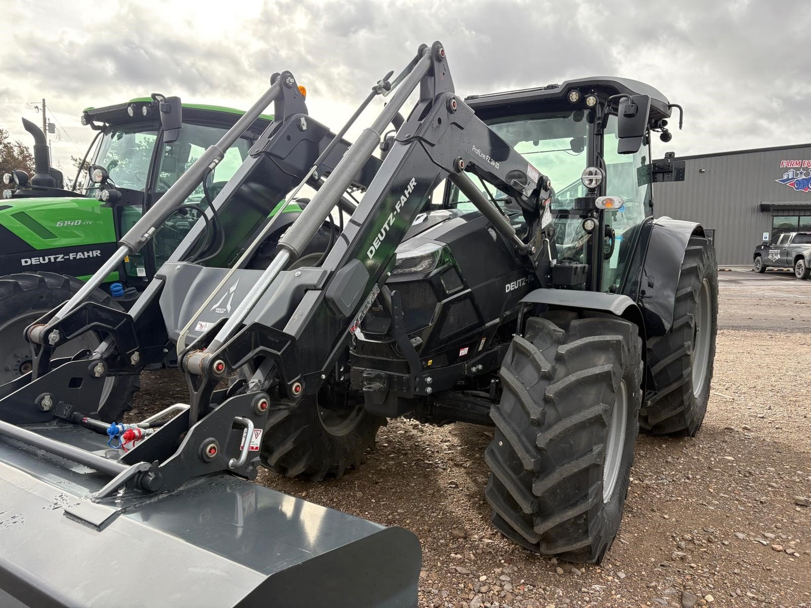 2025 Deutz-Fahr AGROTRON 6135C RV SHIFT Tractor - $17,500 | Machinery Pete