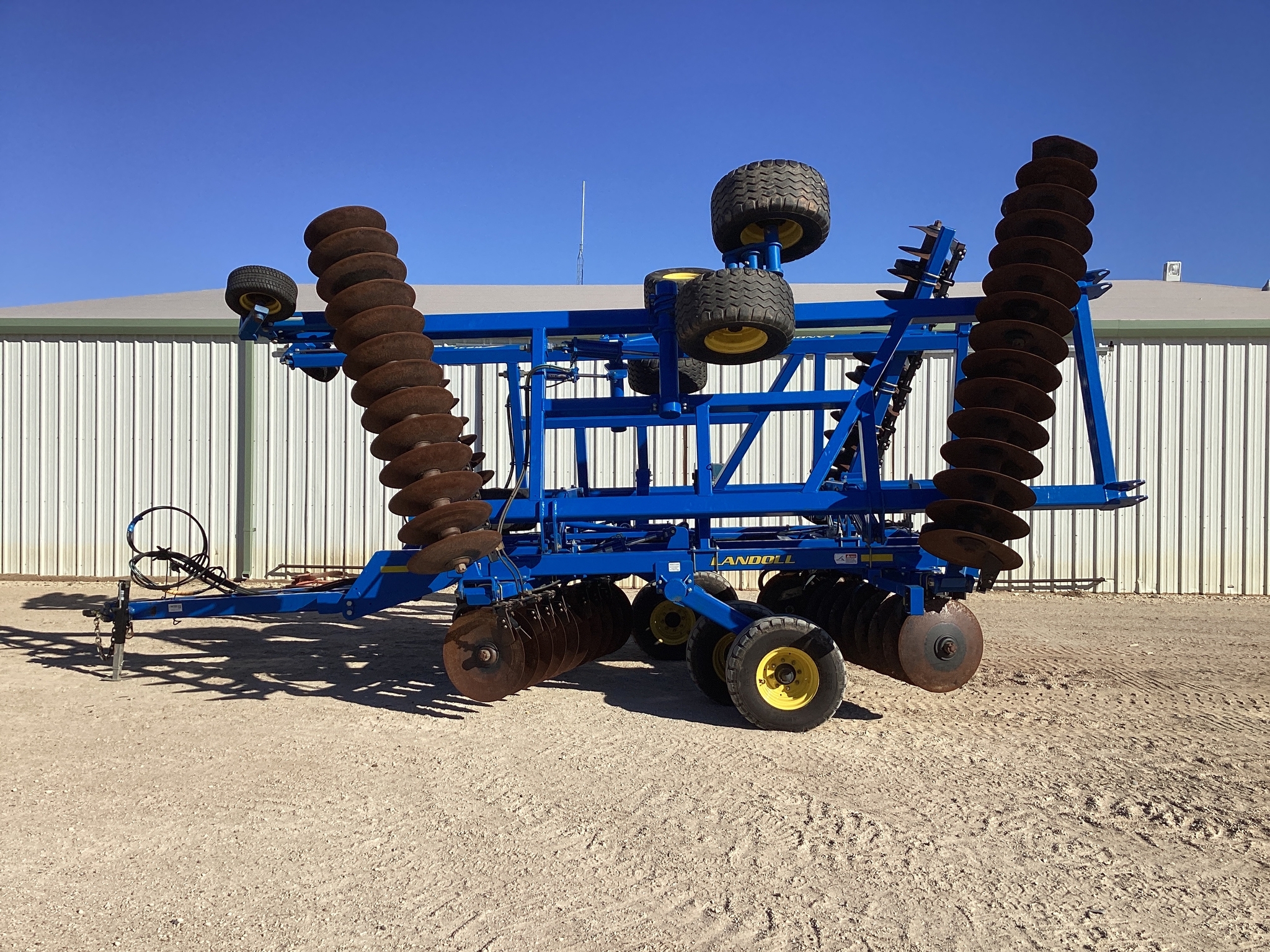 2024 Landoll 6231-33 Disk