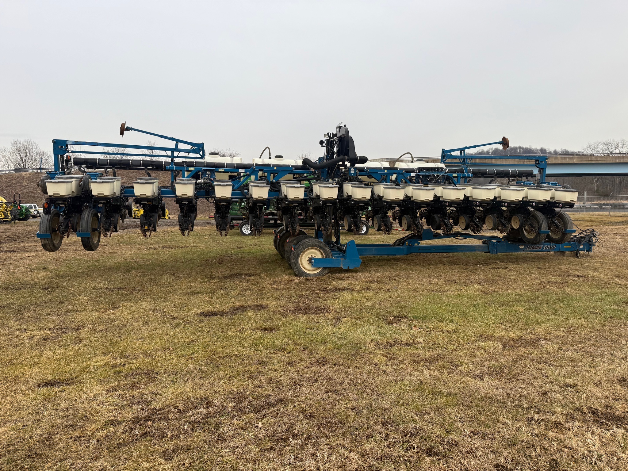 2012 Kinze 3600 Planter
