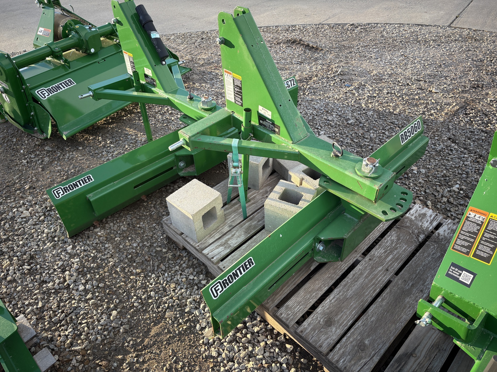 2022 Frontier RB5060 Blade