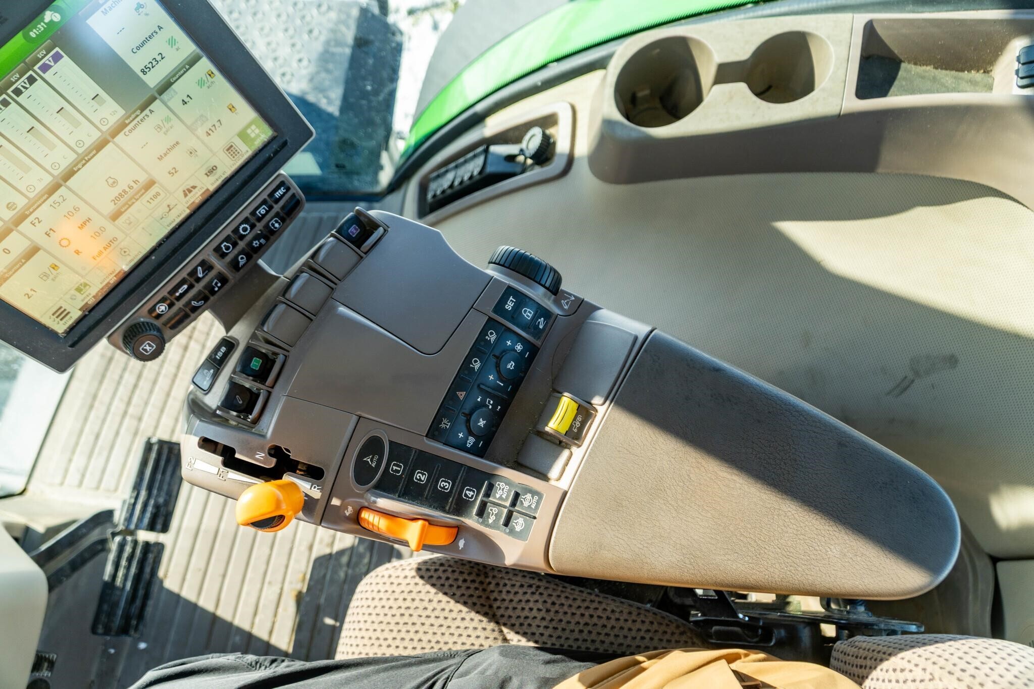 2020 John Deere 8345R Tractor