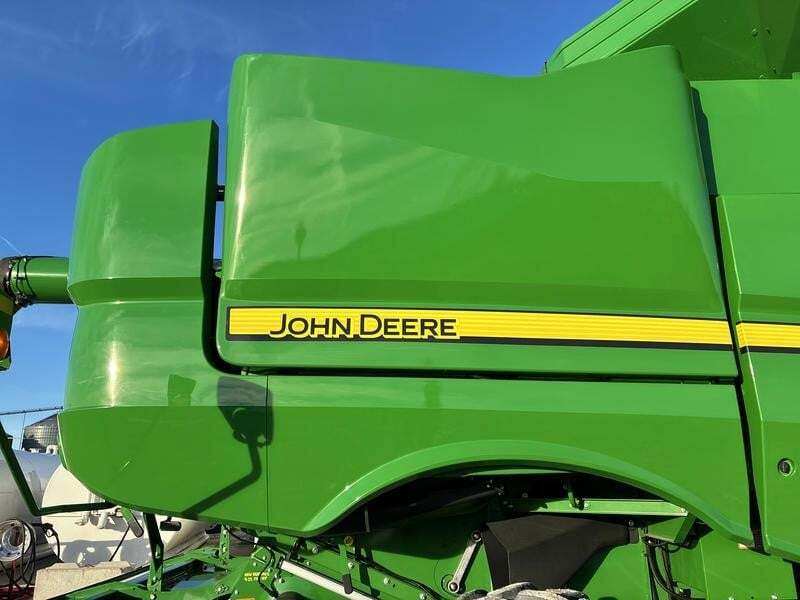 2018 John Deere S770 Combine
