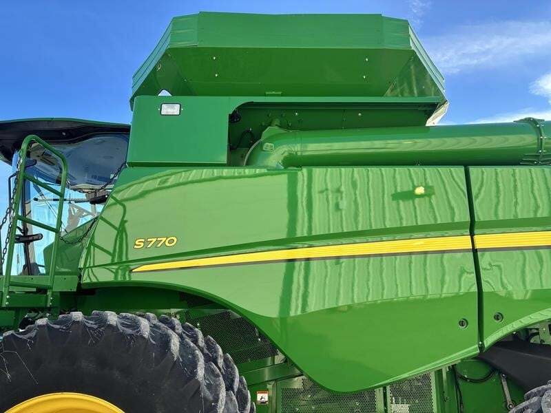 2018 John Deere S770 Combine