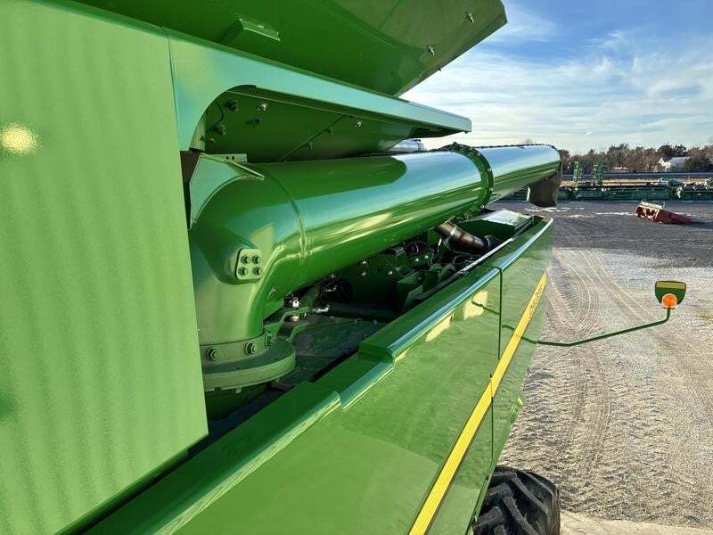 2018 John Deere S770 Combine