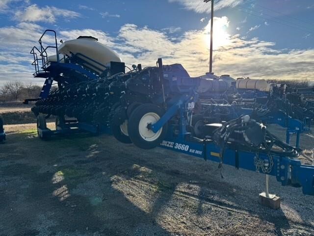 2020 Kinze 3660 Planter
