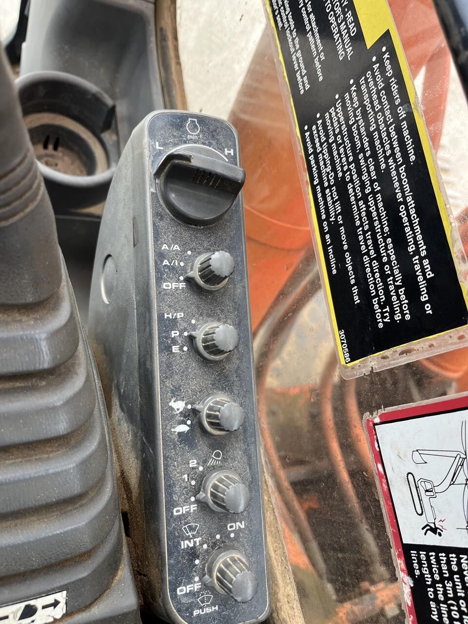 2005 Hitachi ZX270 LC Excavator