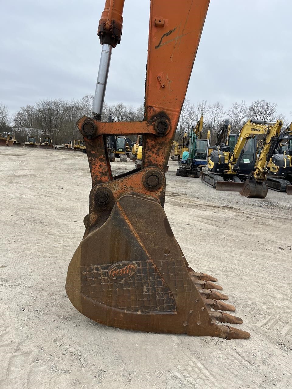 2005 Hitachi ZX270 LC Excavator