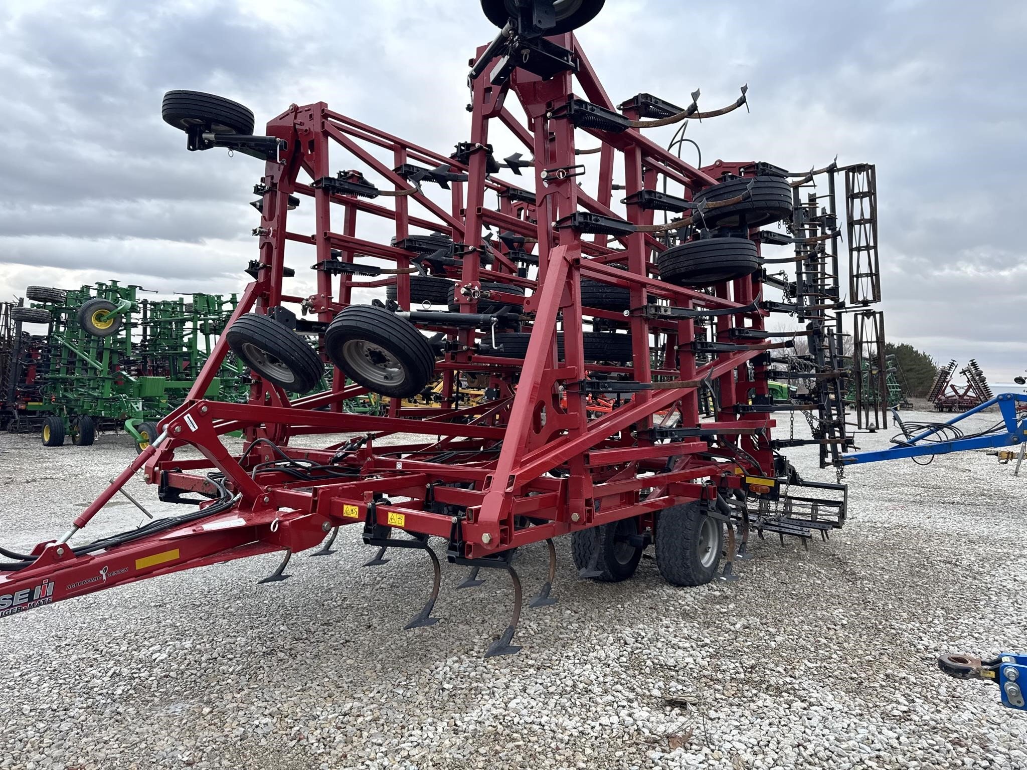 2021 Case IH Tiger-Mate 255 Field Cultivator