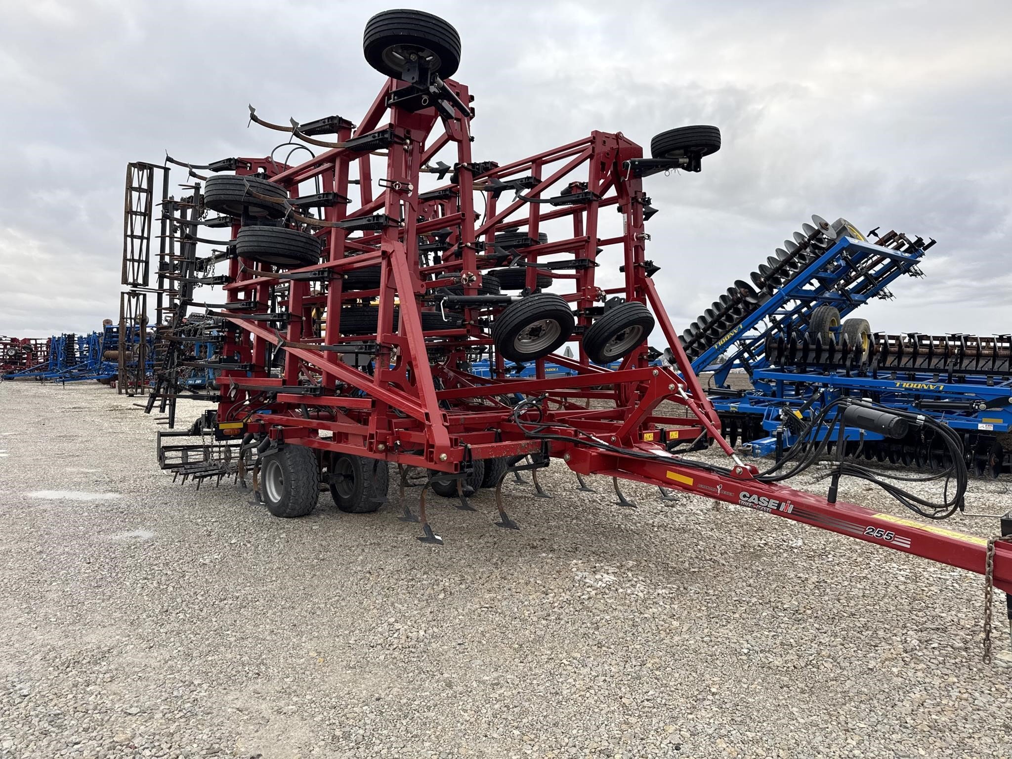 2021 Case IH Tiger-Mate 255 Field Cultivator