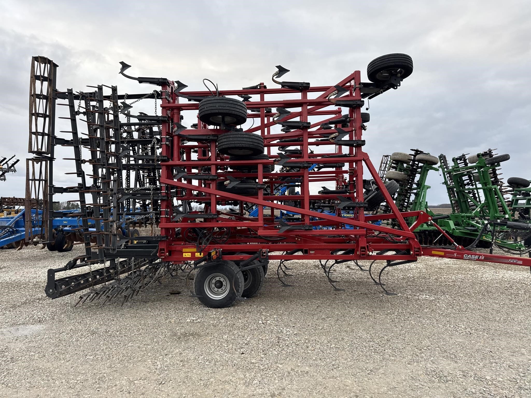 2021 Case IH Tiger-Mate 255 Field Cultivator