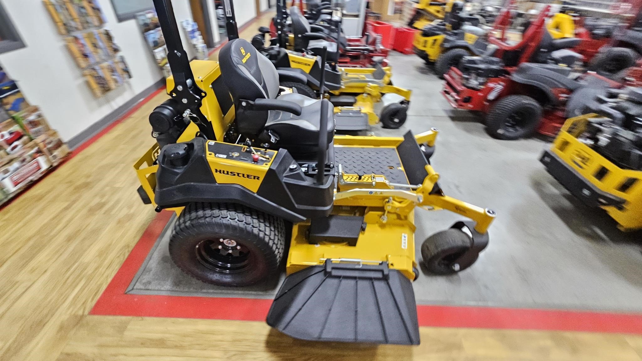  Hustler Super Z 60 Lawn Mower