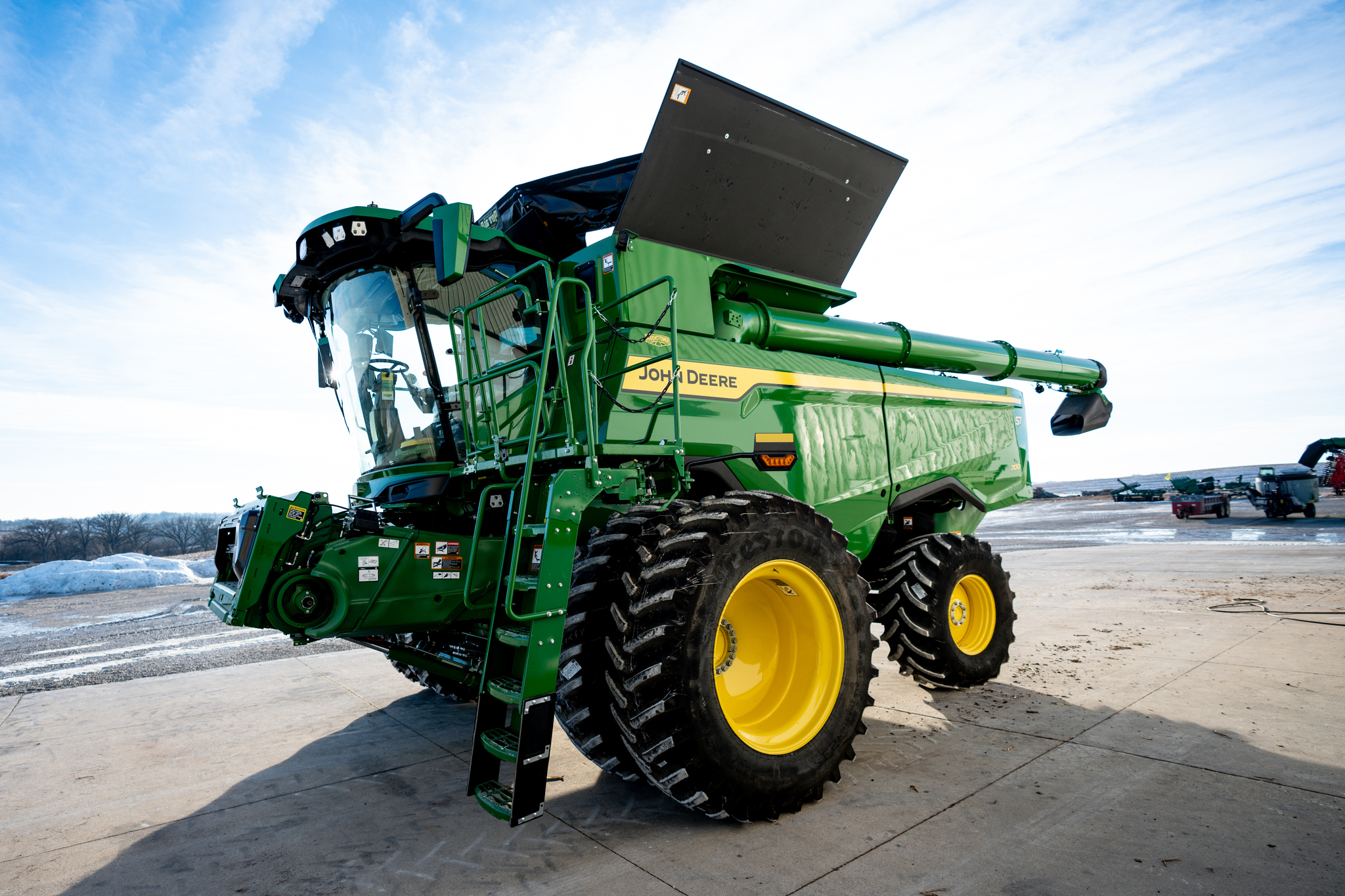 2025 John Deere S7 700 Combine