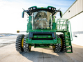 2025 John Deere S7 700 Combine
