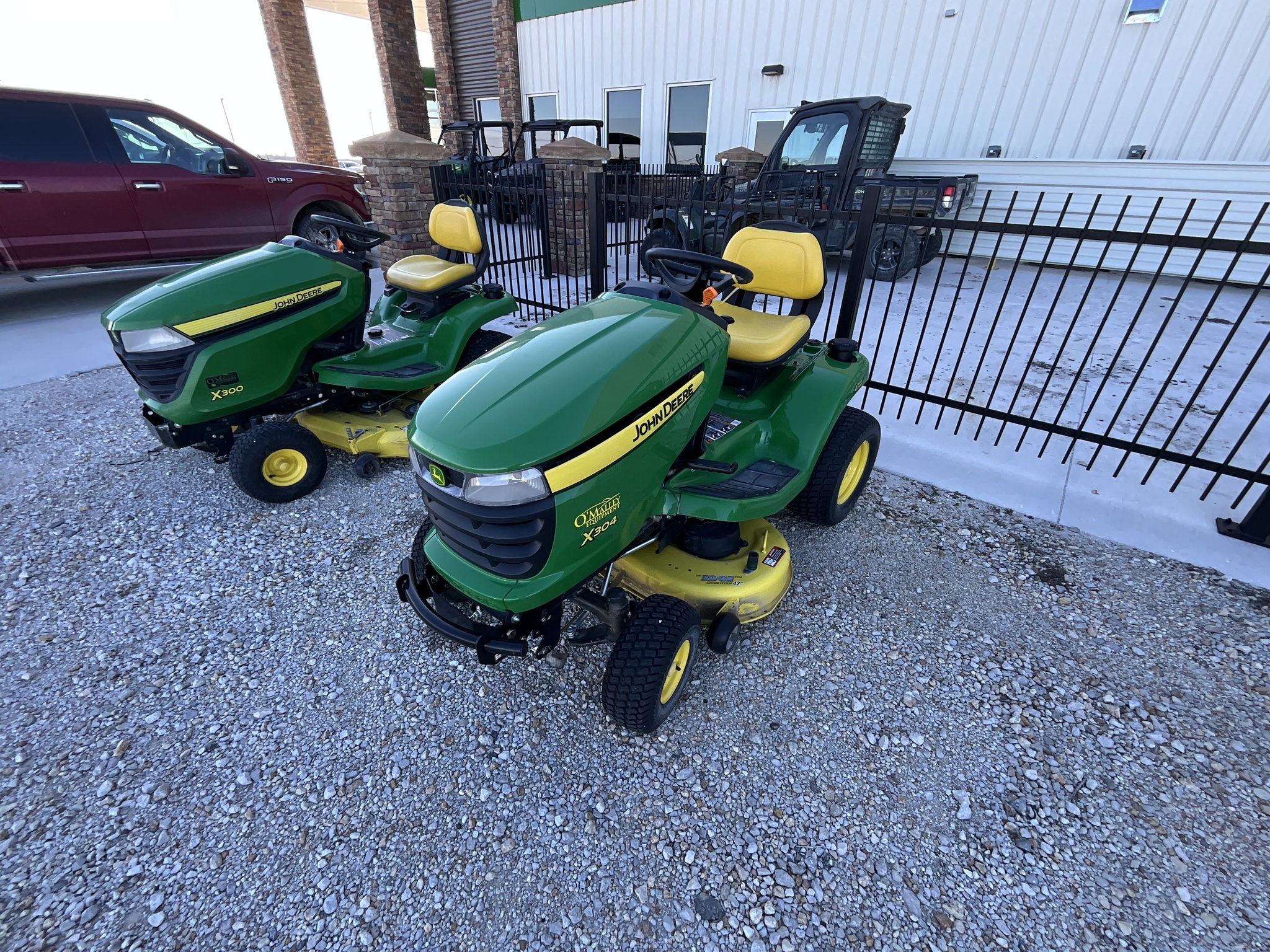 2013 John Deere X304 Lawn Mower