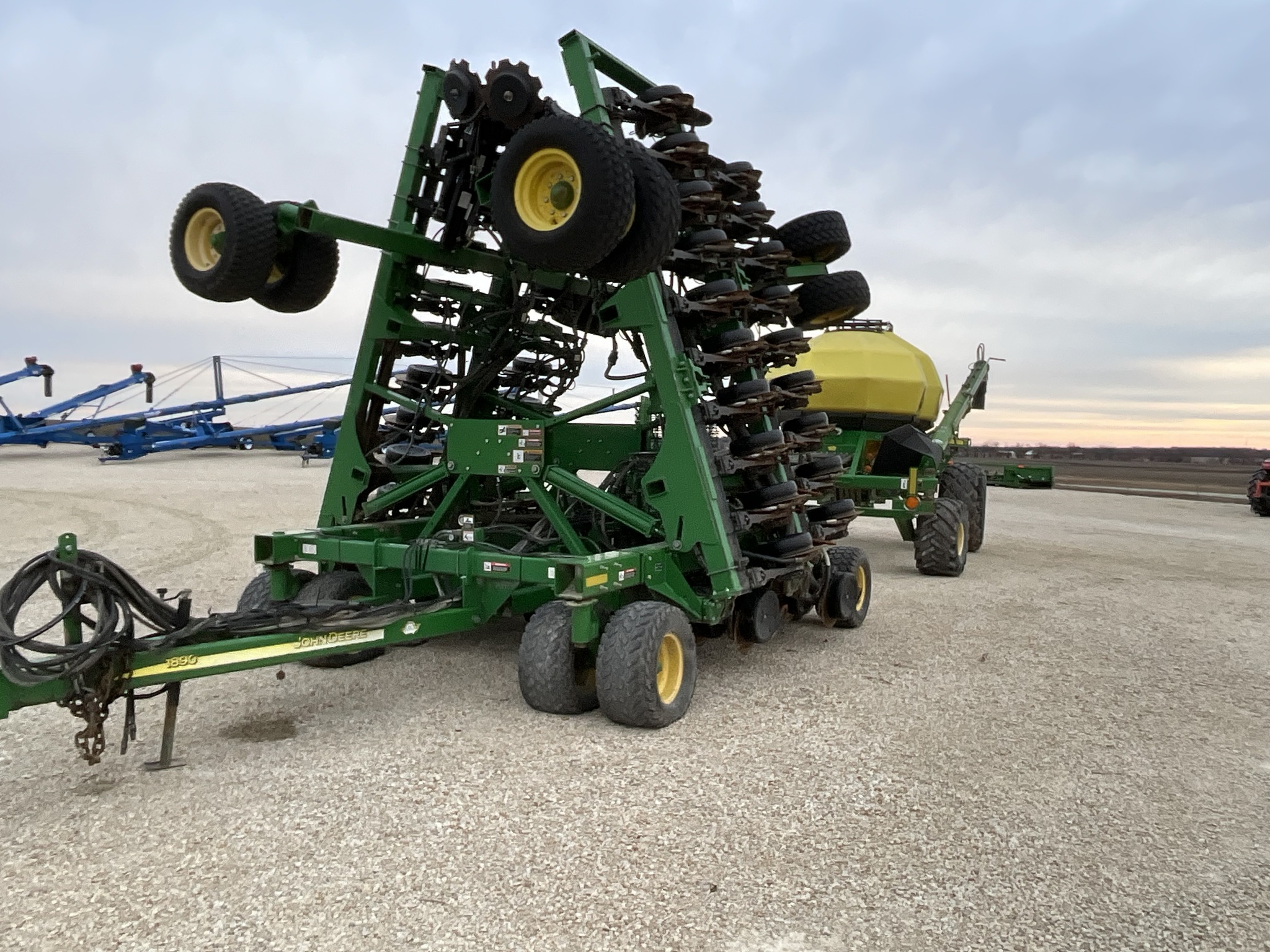 2014 John Deere 1890 Air Seeder