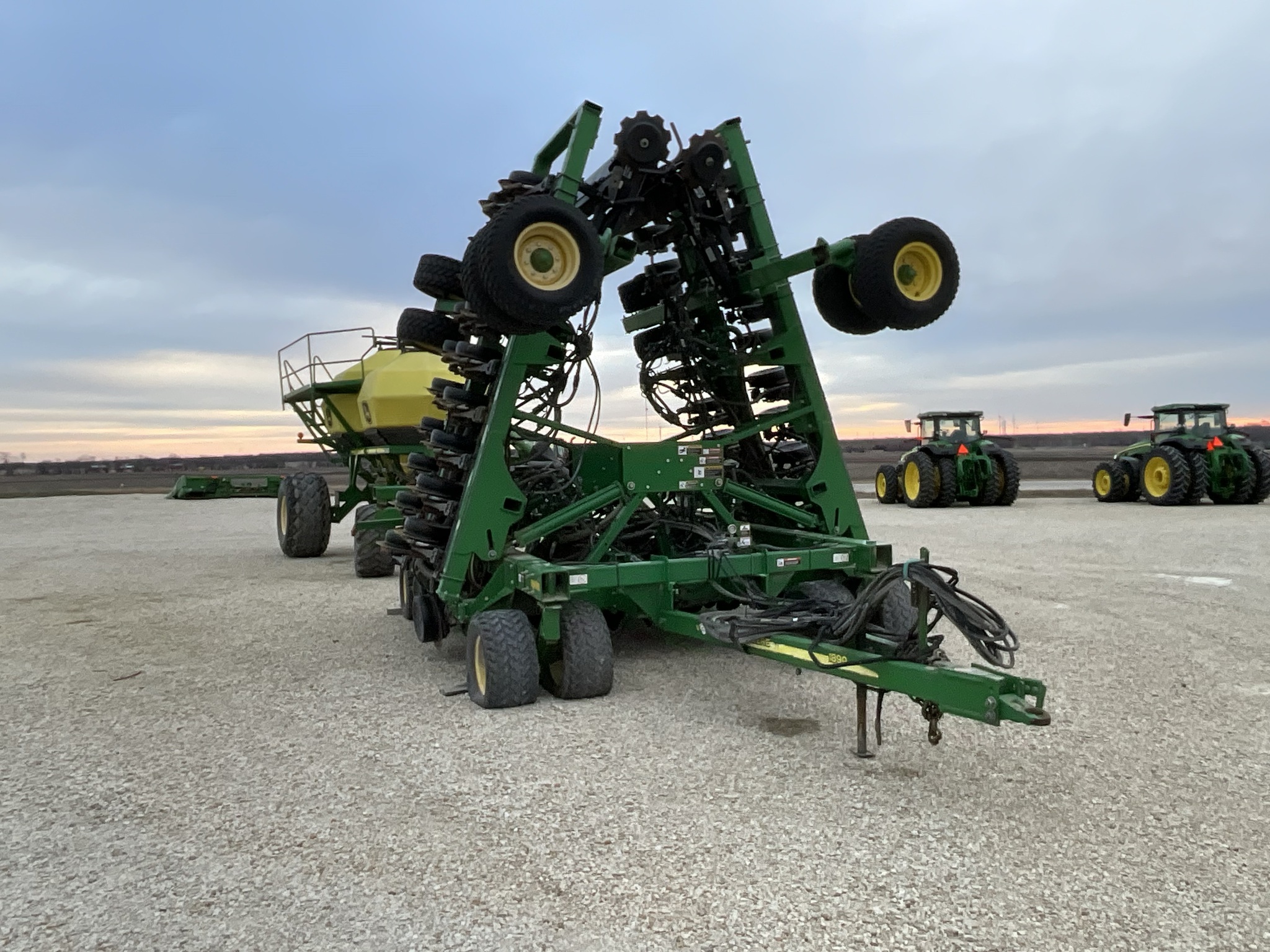 2014 John Deere 1890 Air Seeder