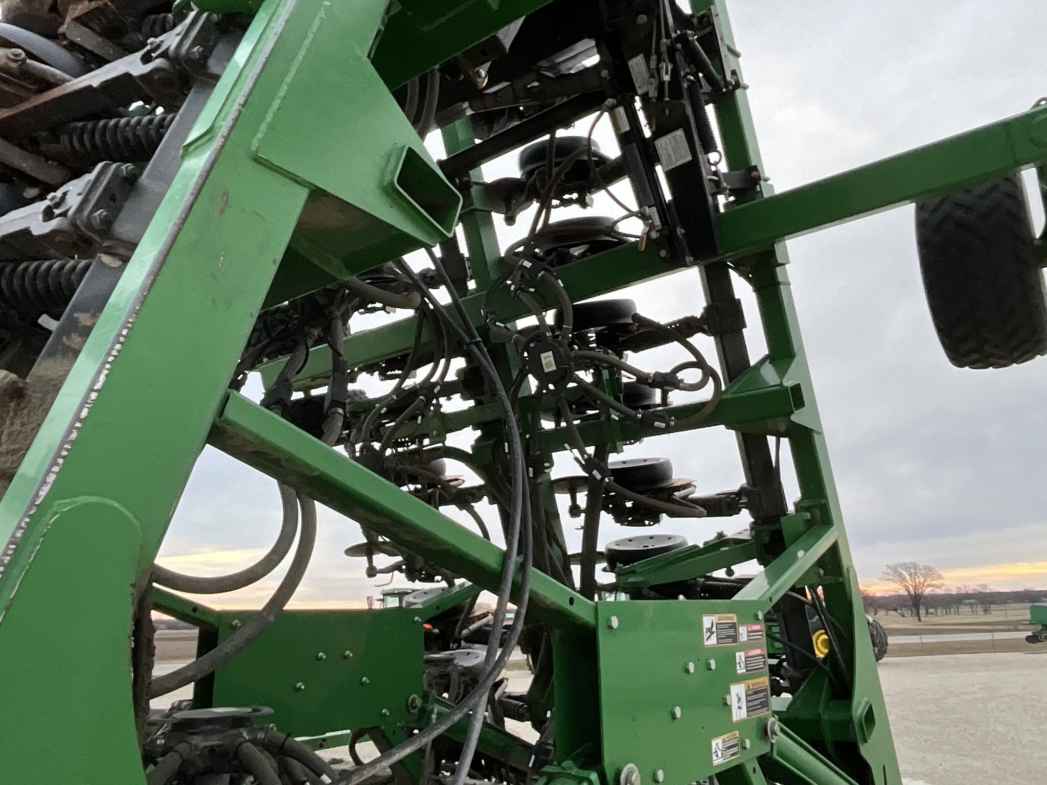 2014 John Deere 1890 Air Seeder