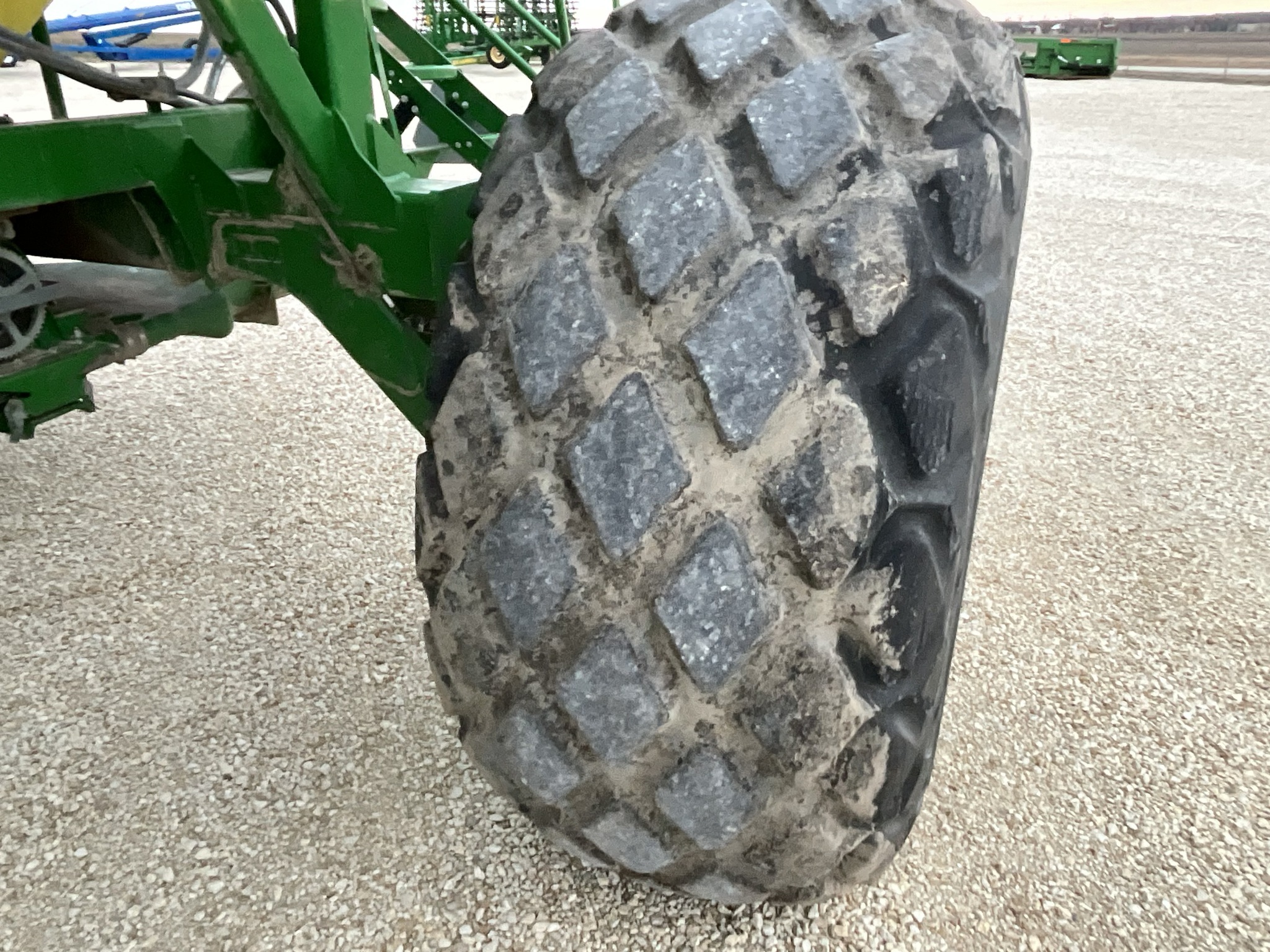 2014 John Deere 1890 Air Seeder