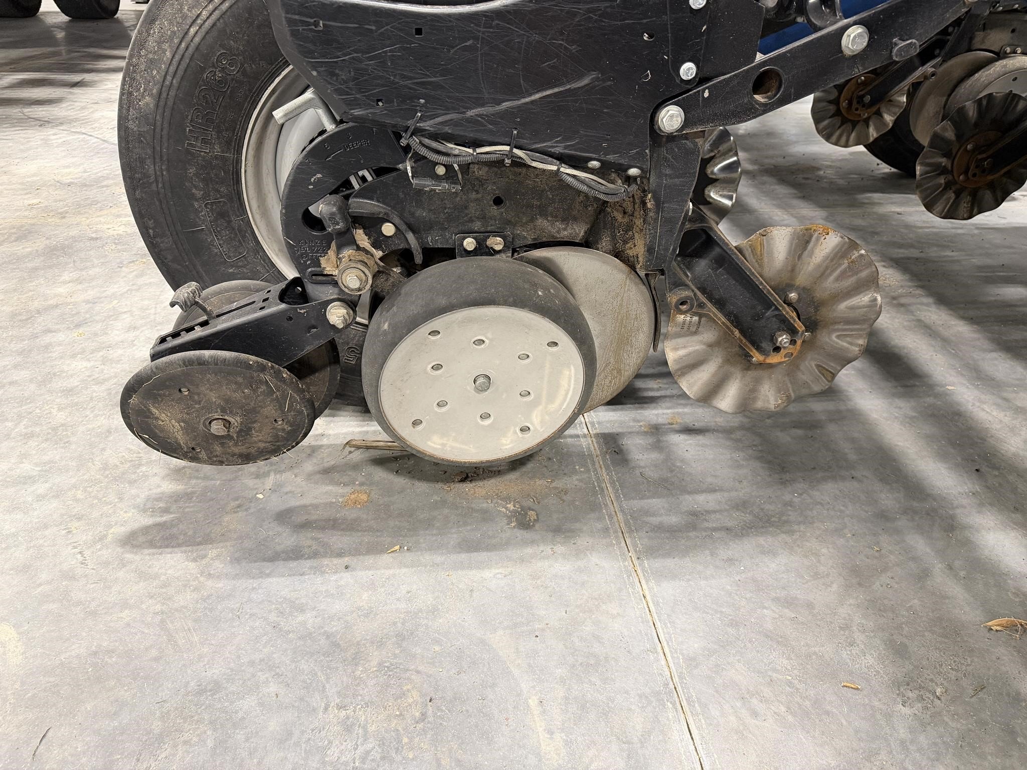 2014 Kinze 4900 Planter