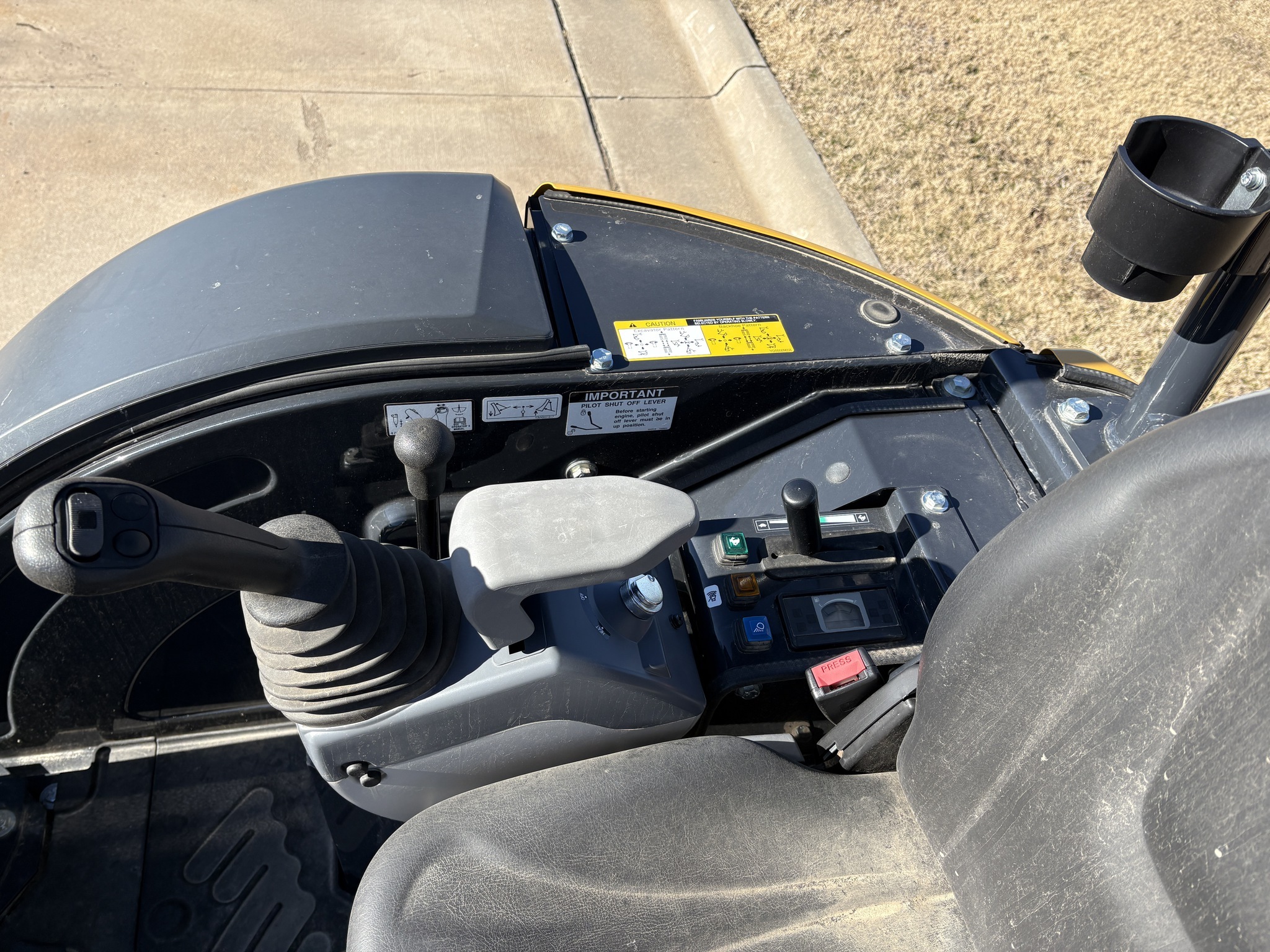 2024 John Deere 26 P Mini Excavator