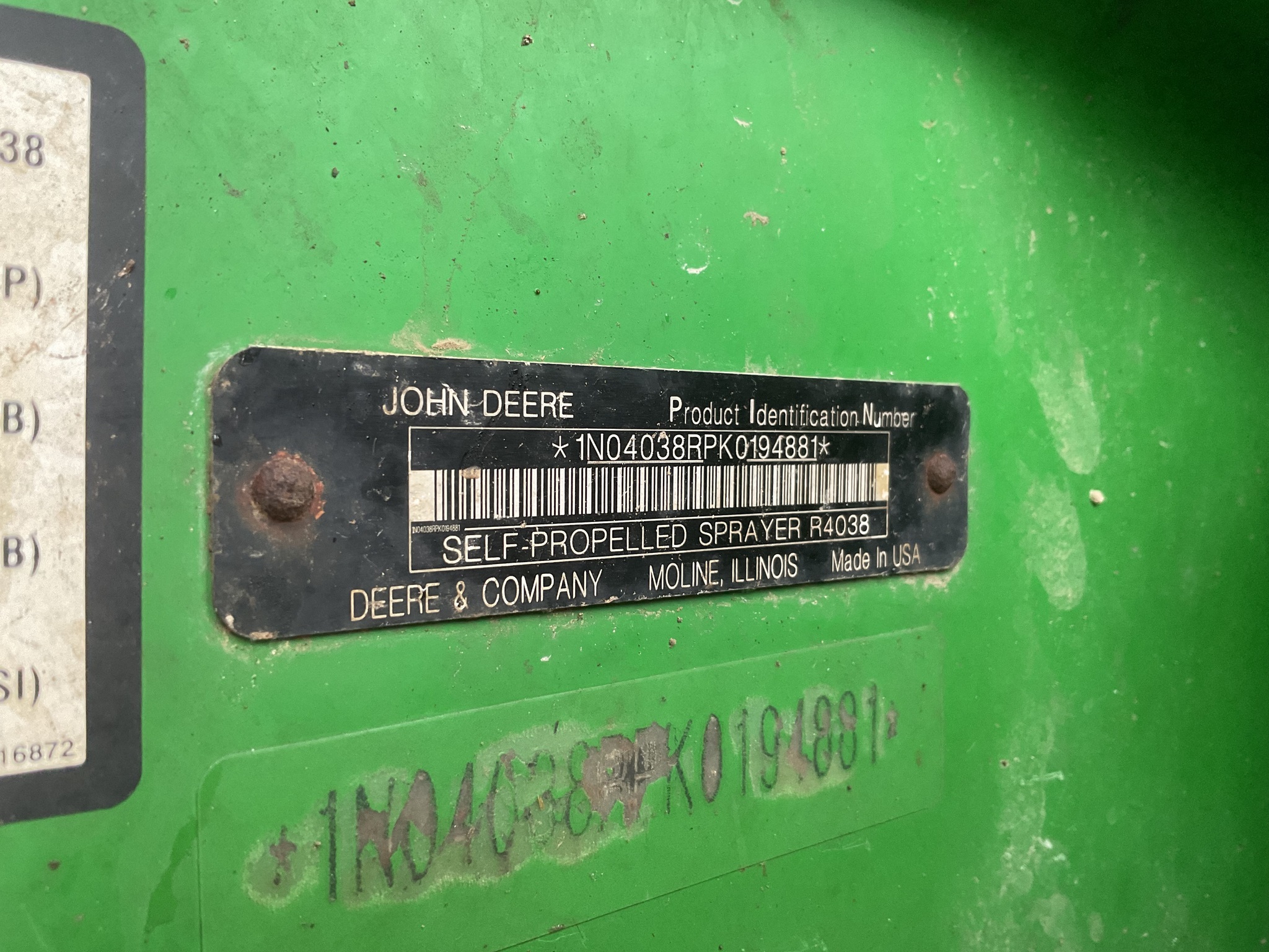 2019 John Deere R4038 Self-Propelled Sprayer