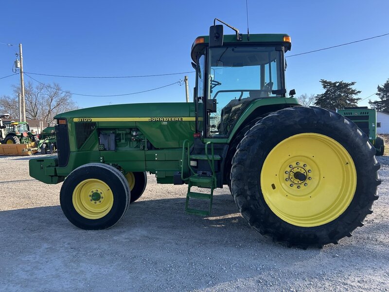 1997 John Deere 8100 Tractor