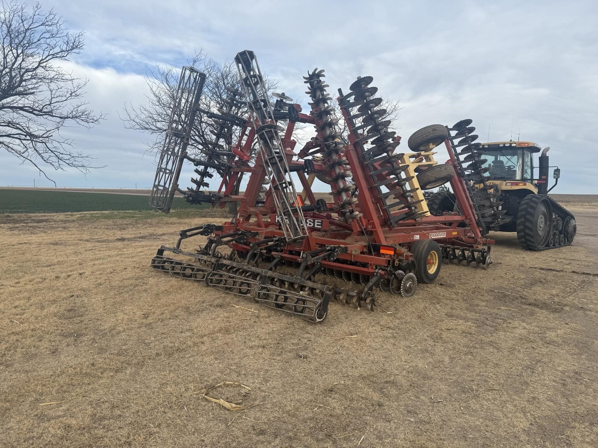 2011 Krause Excelerator 8000 Vertical Tillage