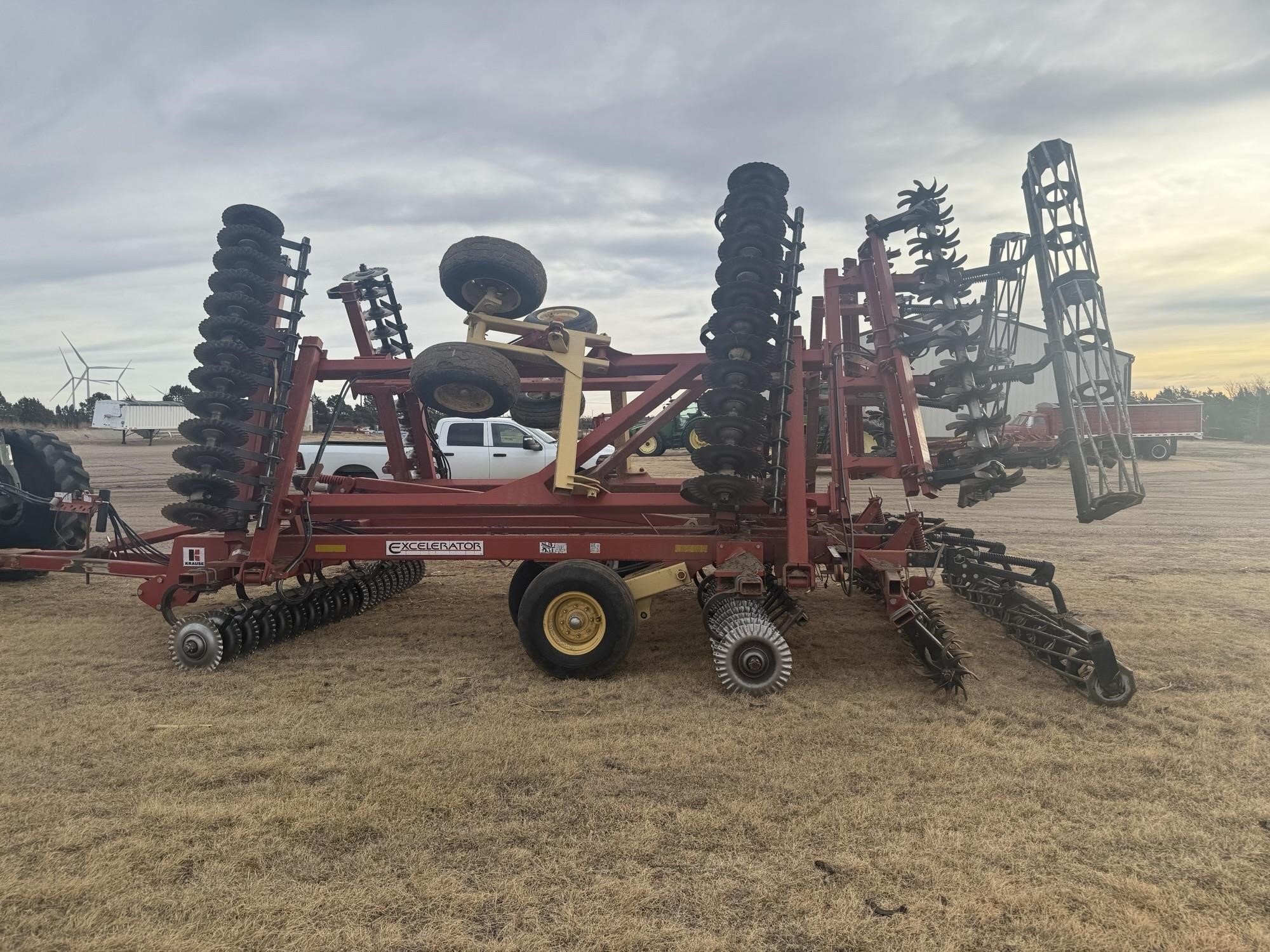 2011 Krause Excelerator 8000 Vertical Tillage