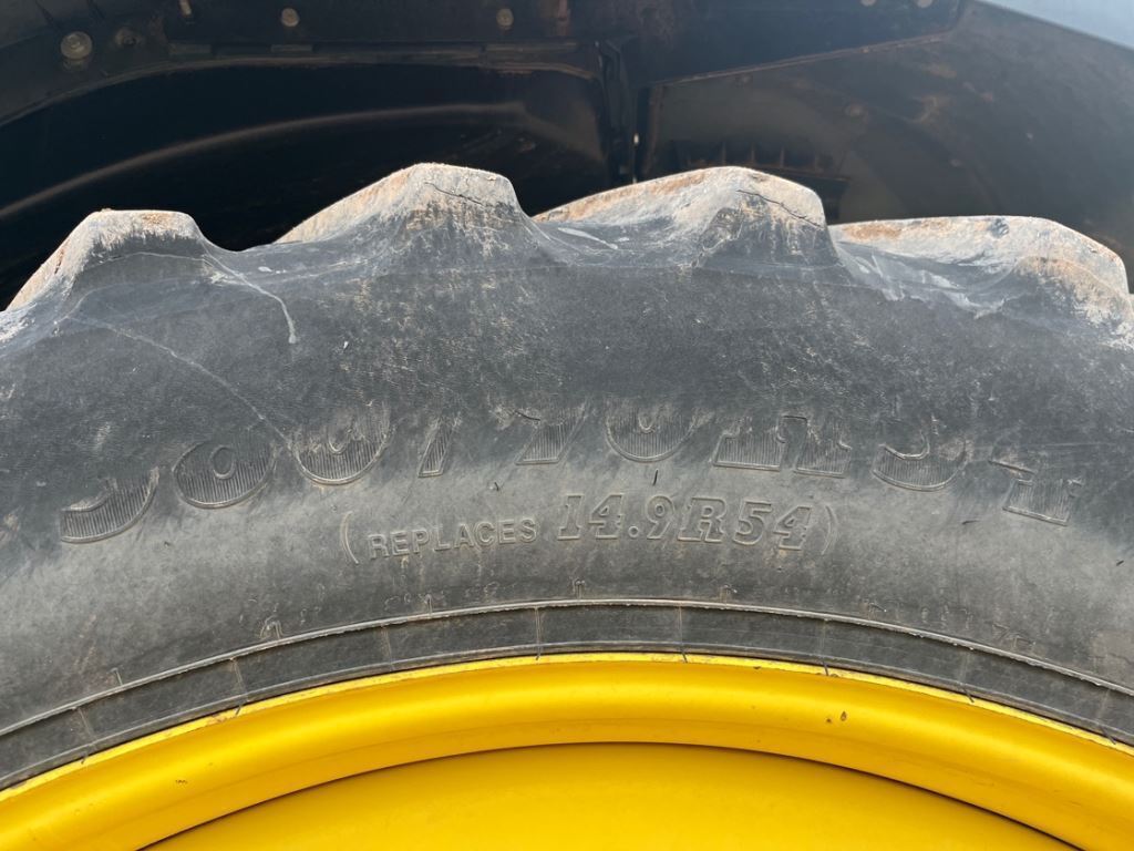 2023 John Deere 8R 230 Tractor
