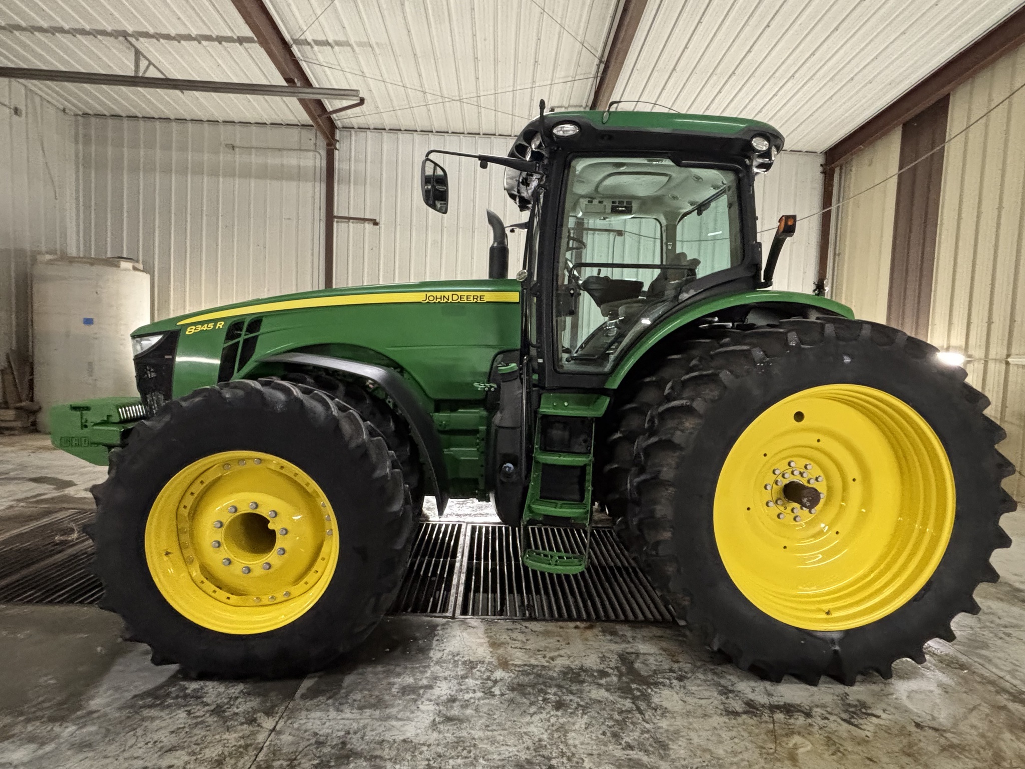2014 John Deere 8345R Tractor