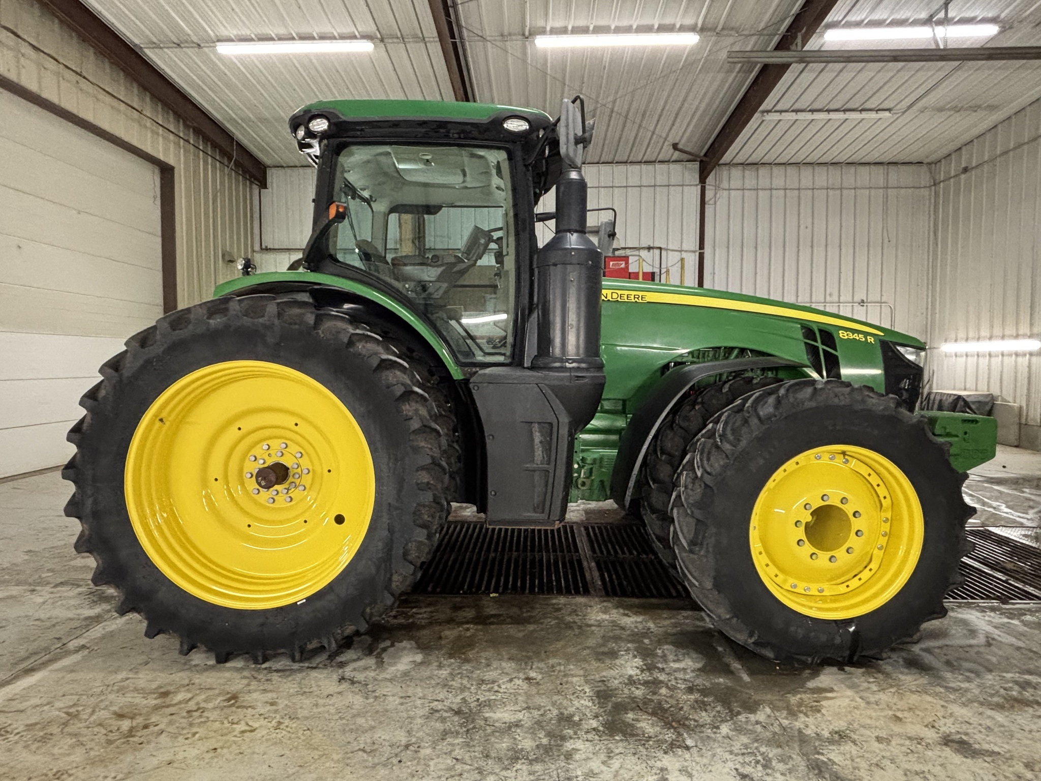 2014 John Deere 8345R Tractor