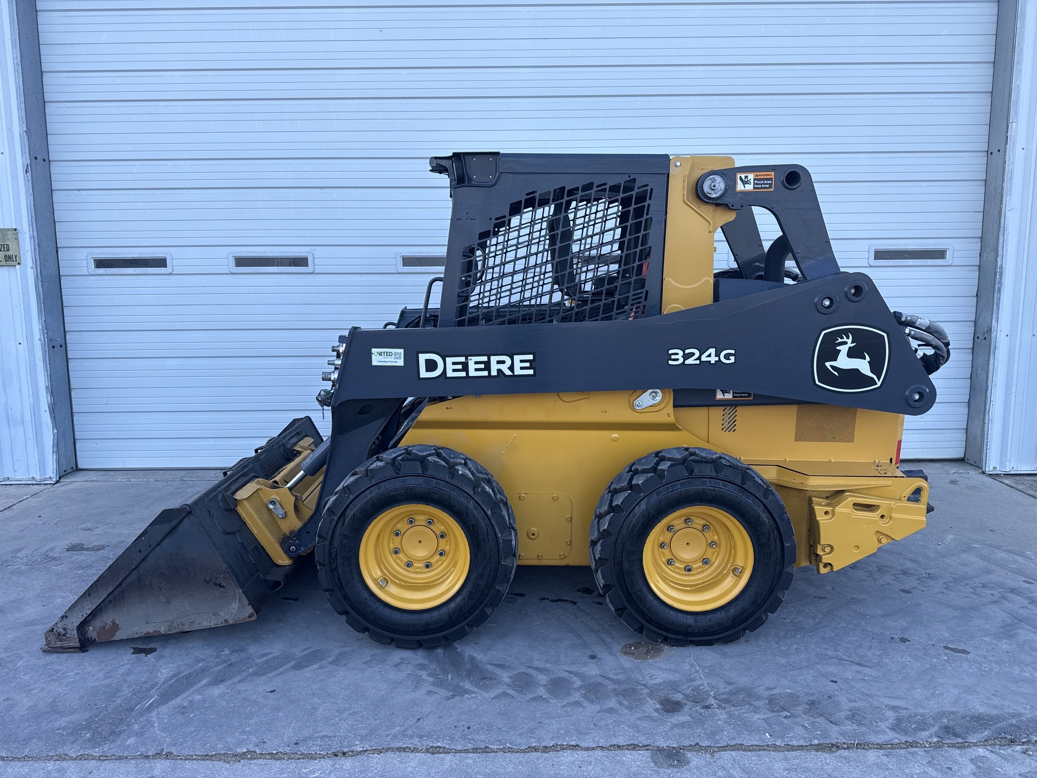 2023 Deere 324G Skid Steer