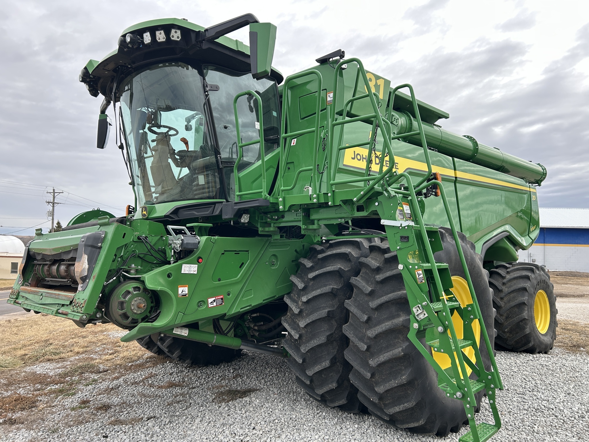2023 John Deere X9 1000 Combine