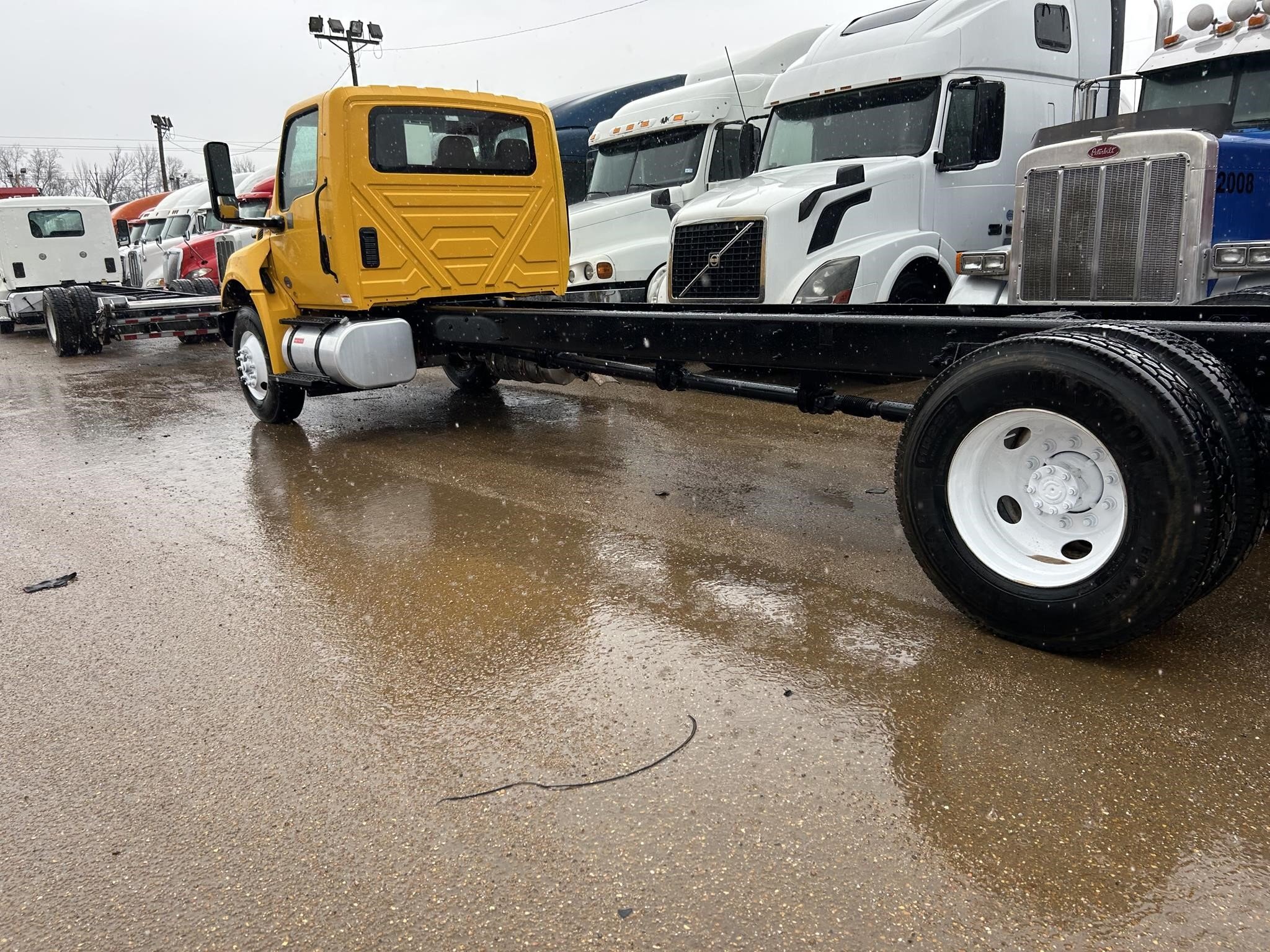 2023 International MV Box Trucks/Trailer